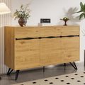 3 Tueren treffen bei dem Sideboard auf ein Metallgestell