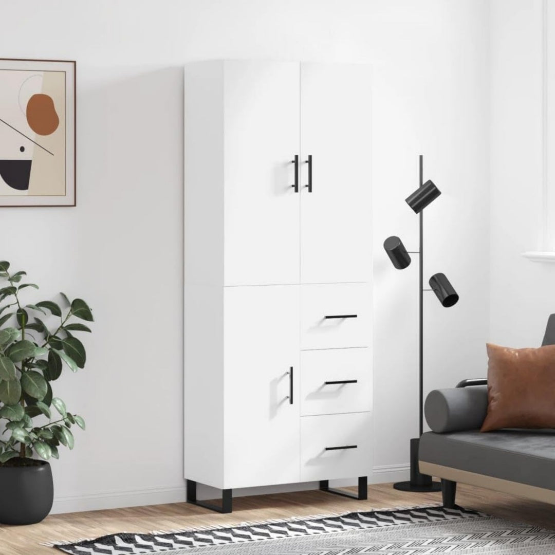 Der Hochschrank misst 69.5 x 34 x 180 cm in Weiss mit den Massen 69.5 x 34 x 180 cm