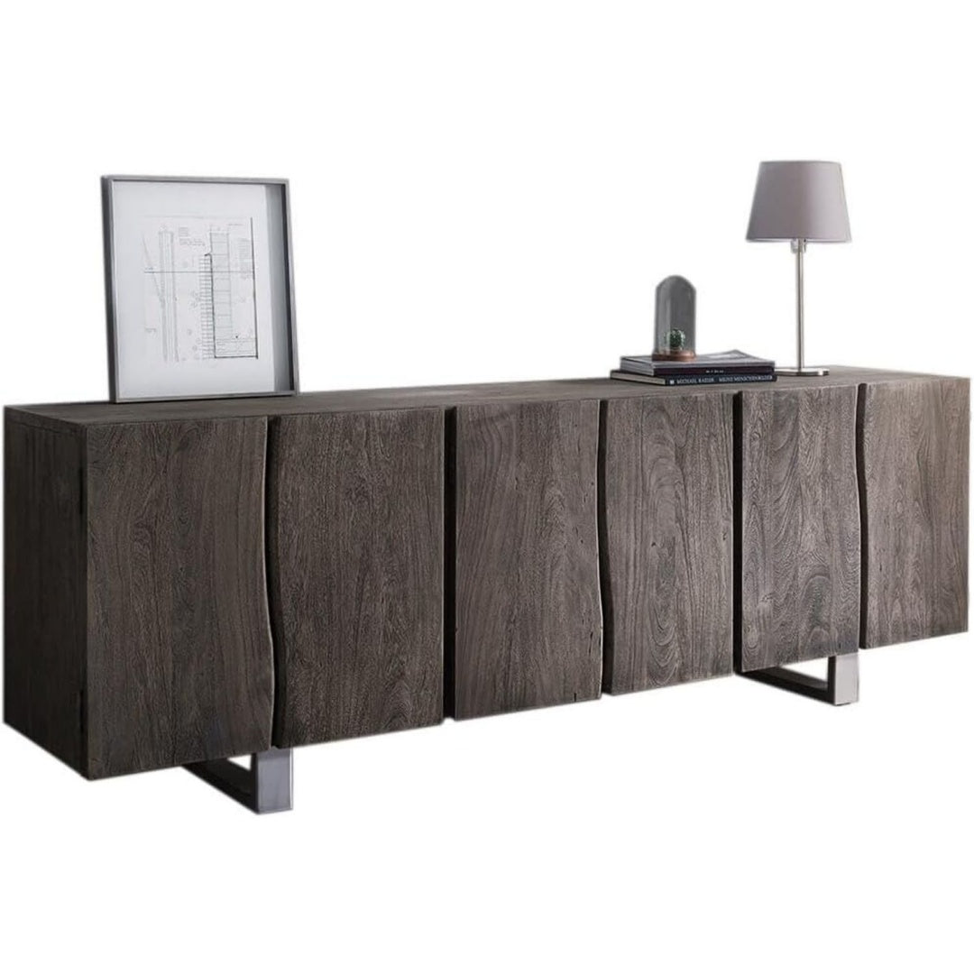 Sideboard verbindet geschlossenen Stauraum und 6 Tueren