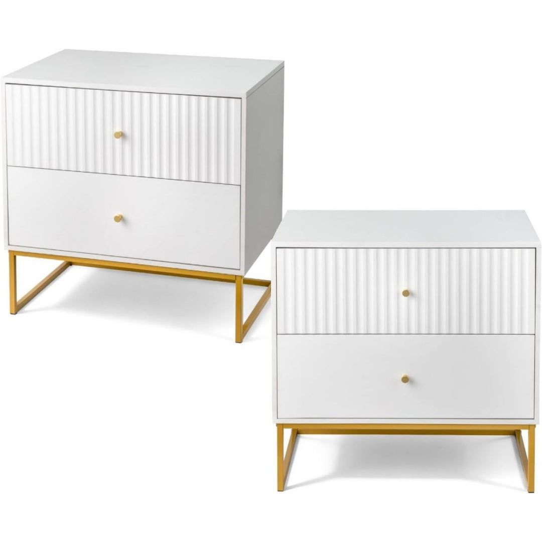 Sideboard mit Schubladen und strukturierten Fronten